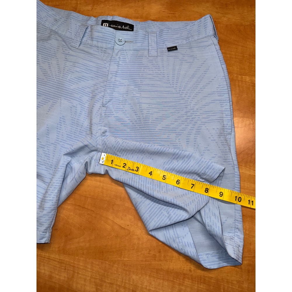 TravisMathew Mens 30 Light Blue Palm Print Performance Golf Shorts Stretch - Picture 7 of 7